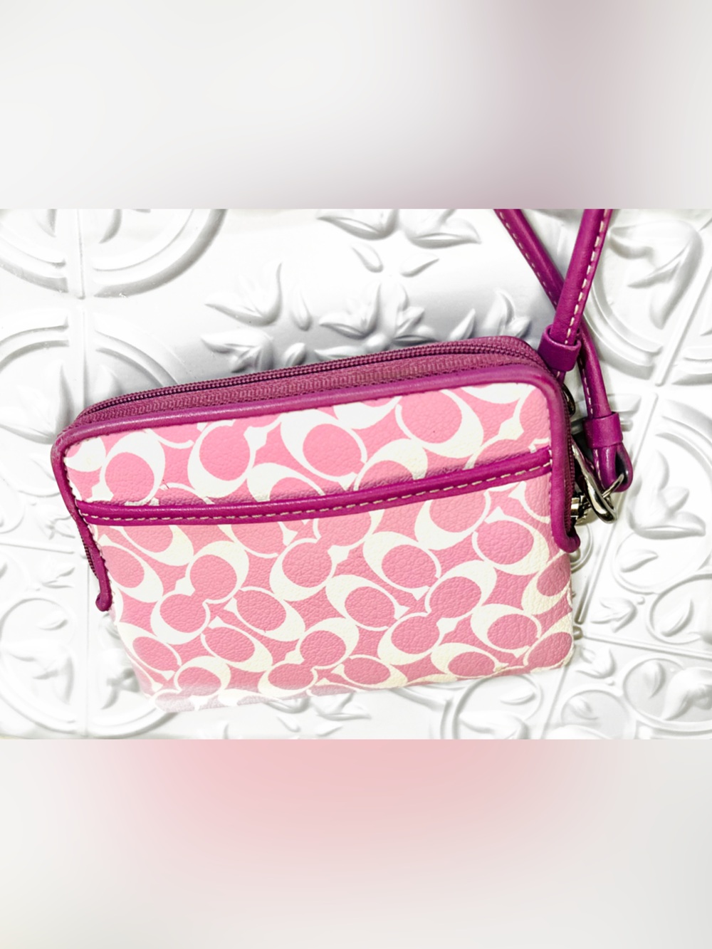 Coach Peyton Dream C Signature Wristlet - Picture 7 of 11